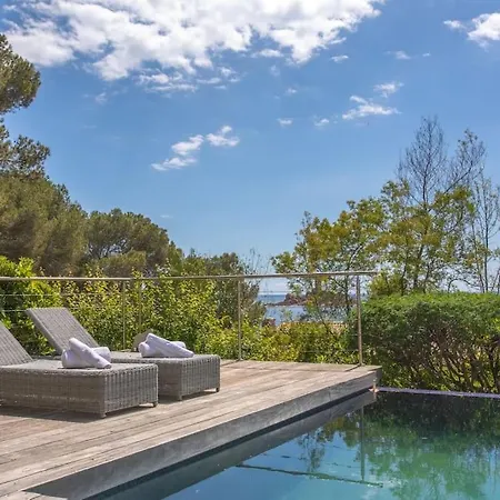 Villa Villa, 8 Pers, Pieds Dans L'eau Saint-Raphaël