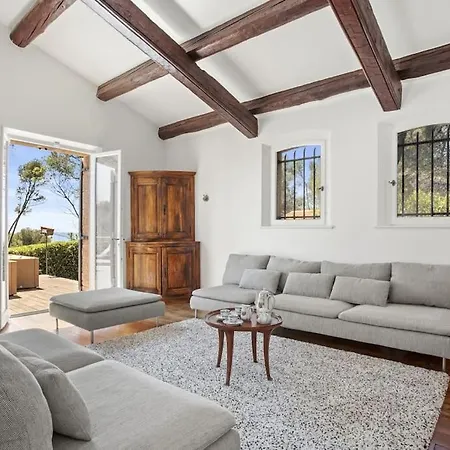 Villa Villa, 8 Pers, Pieds Dans L'eau Saint-Raphaël