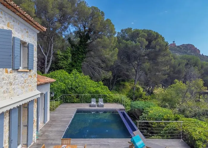 Villa, 8 Pers, Pieds Dans L'eau Vila